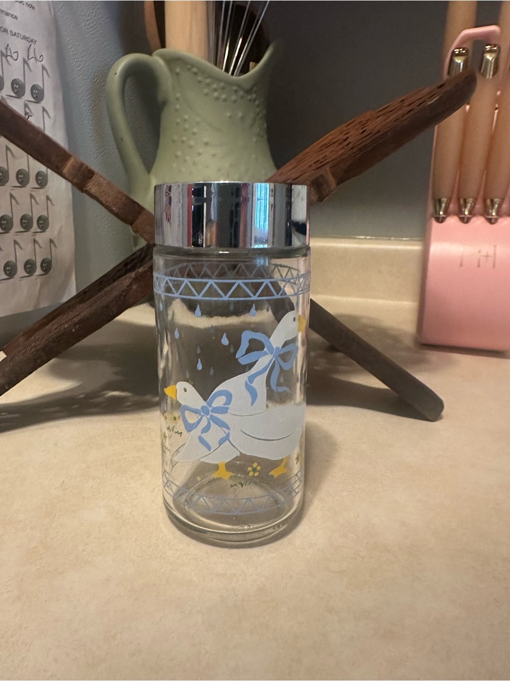 vintage Anchor Hocking "Farm Country" glass salt or pepper shaker from 1987.